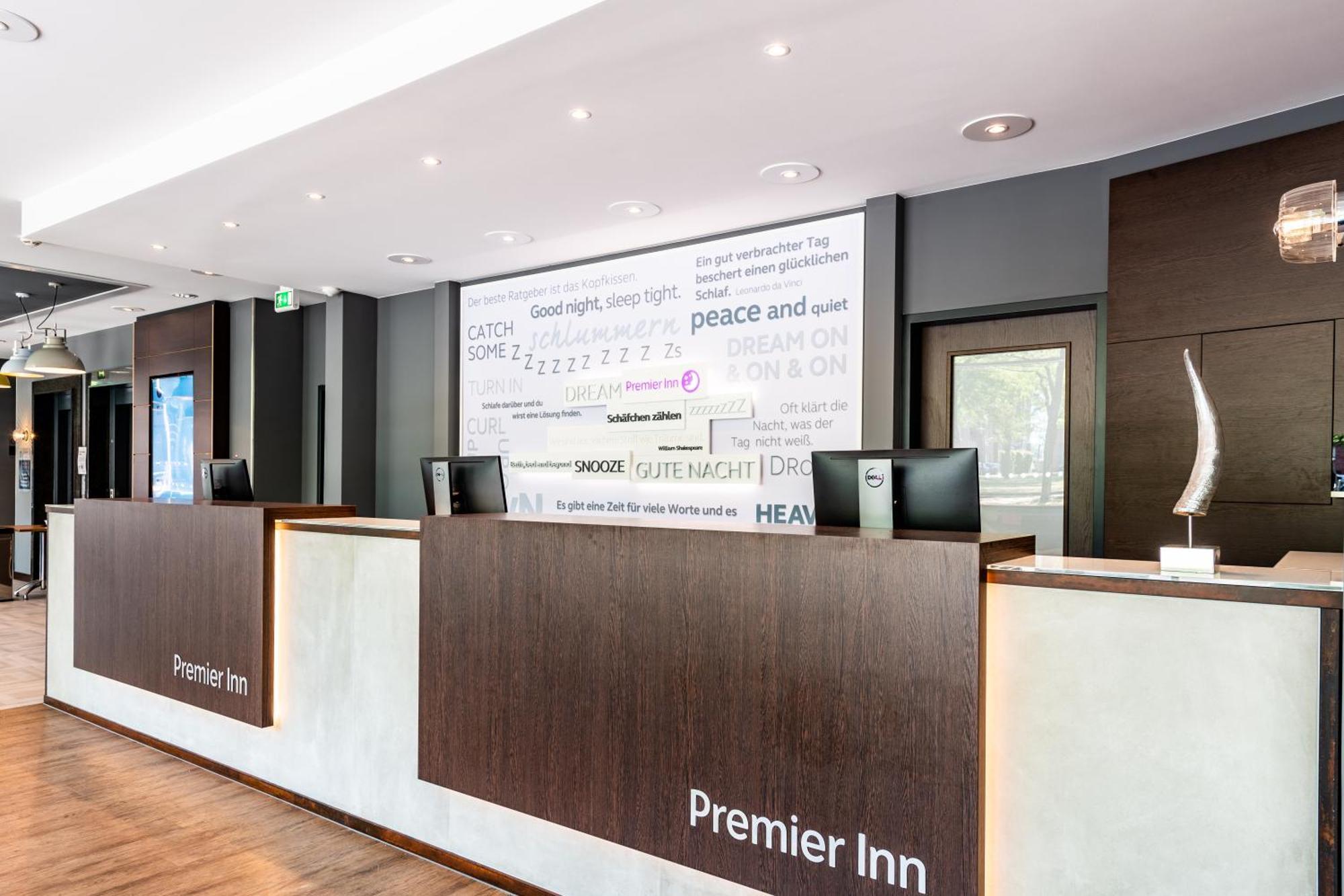 Premier Inn Essen City Limbecker Platz Dış mekan fotoğraf