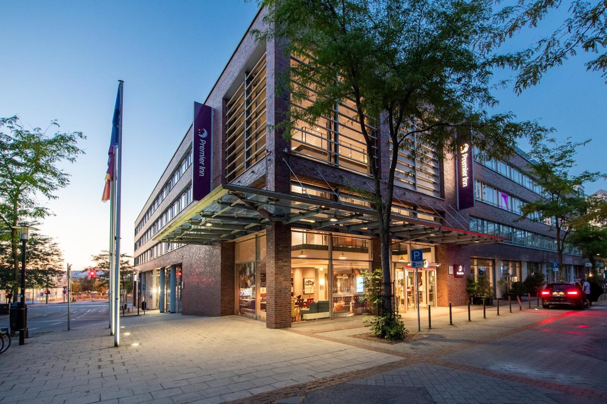 Premier Inn Essen City Limbecker Platz Dış mekan fotoğraf